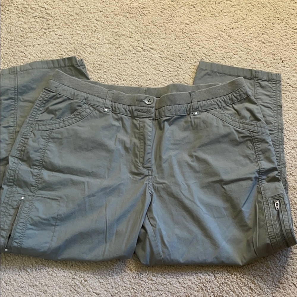 Chico’s Olive Green Cargo Pants